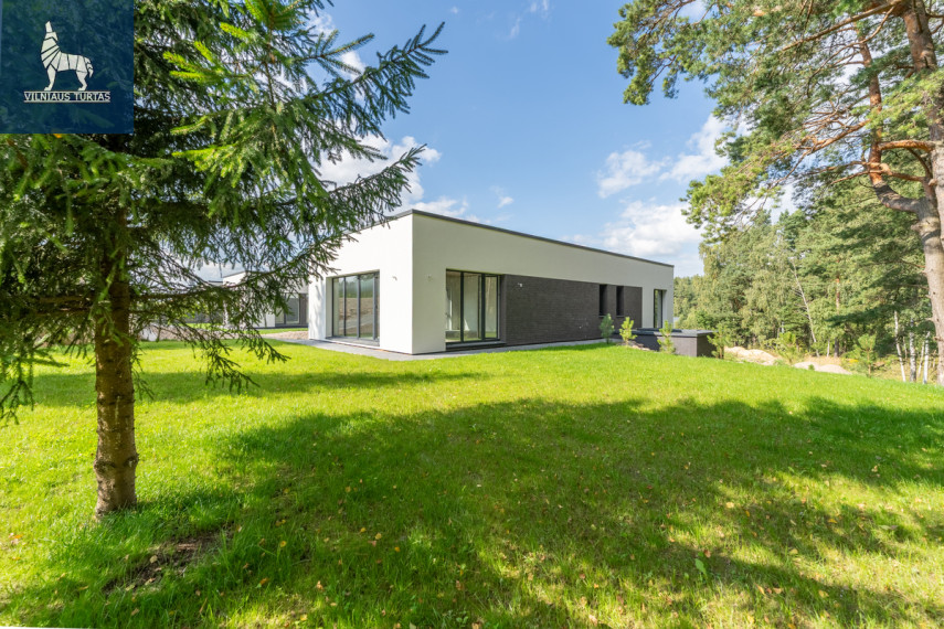 Parduodamas namas Jazminų g., Bajorų k., Vilniaus r. sav., 181 m2 ploto, 1 aukštai 11