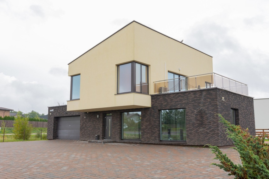 Parduodamas namas Platiniškių g., Platiniškių I k., Vilniaus r. sav., 229.61 m2 ploto, 2 aukštai 1
