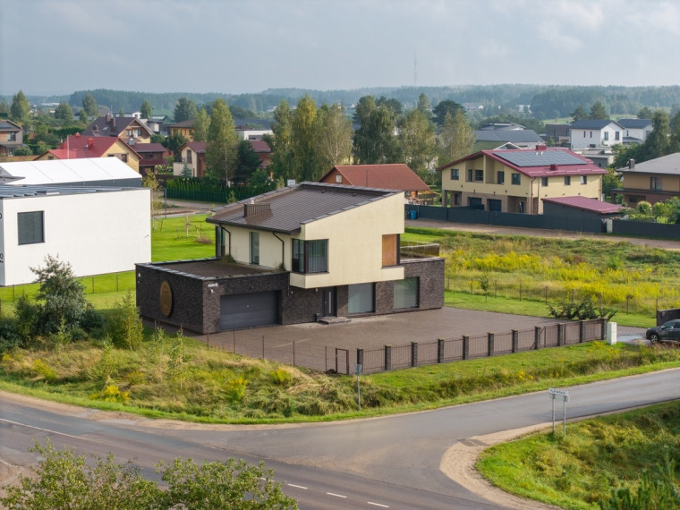 Parduodamas namas Platiniškių g., Platiniškių I k., Vilniaus r. sav., 229.61 m2 ploto, 2 aukštai 4