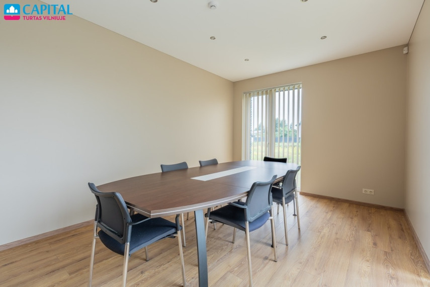 Parduodamos administracinės patalpos Vilniaus r. sav., Platiniškių k., Platiniskiu, 229 m2 ploto 9