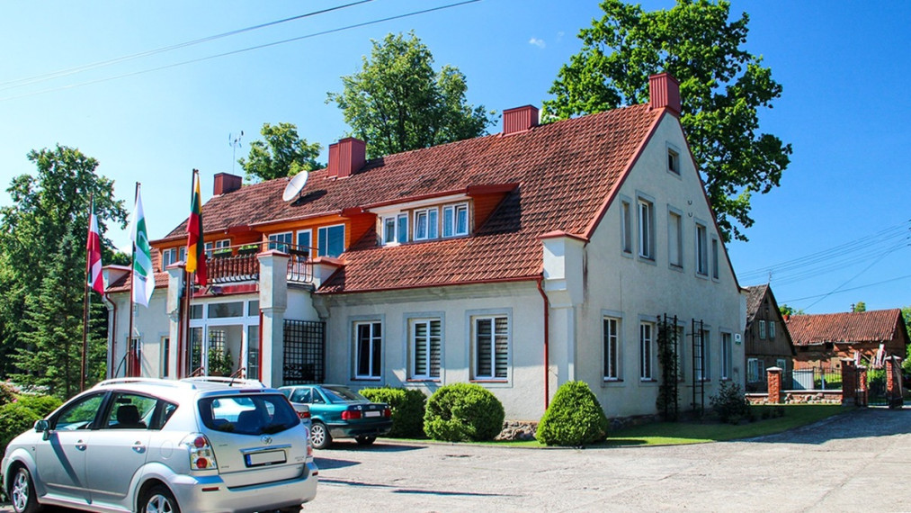 Parduodamas namas Nemuno g., Smalininkų m., Jurbarko r. sav., 682.88 m2 ploto, 1 aukštai 3