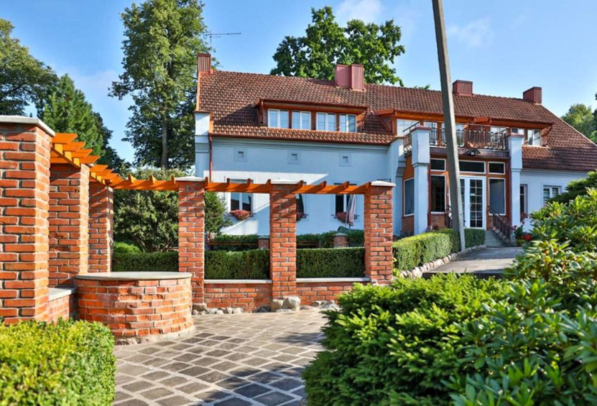 Parduodamas namas Nemuno g., Smalininkų m., Jurbarko r. sav., 682.88 m2 ploto, 1 aukštai 5