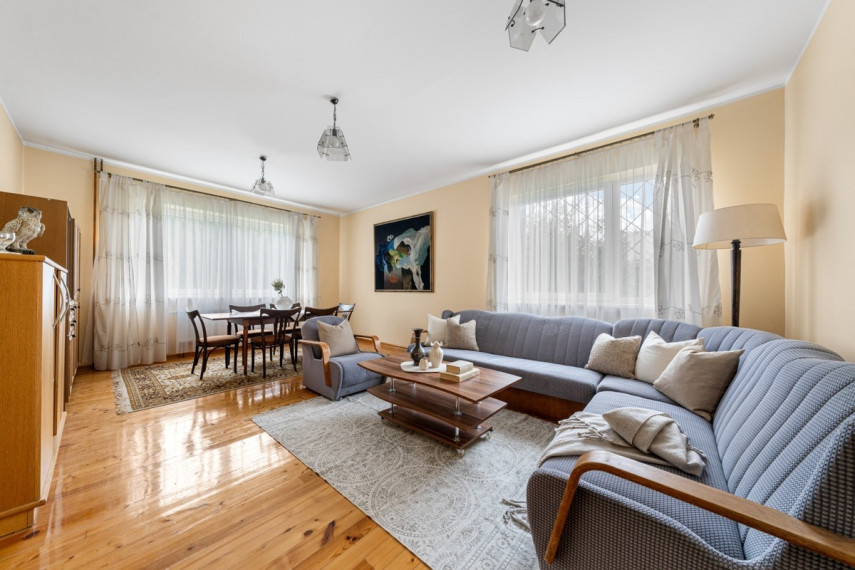 Parduodamas namas Saulėtekio g., Aukštadvario mstl., Trakų r. sav., 375 m2 ploto, 2 aukštai 7