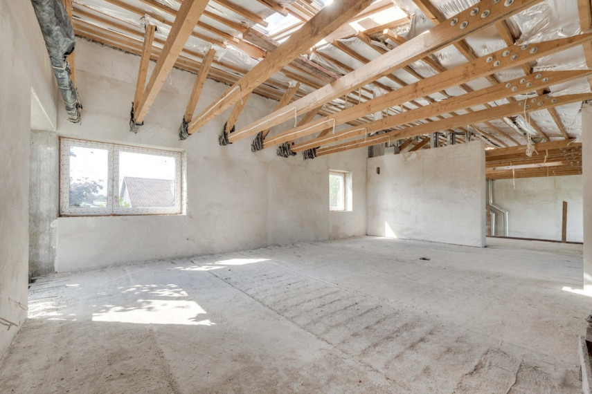 Parduodamas namas Alyvų g., Gineitiškių k., Vilniaus r. sav., 323 m2 ploto, 3 aukštai 10