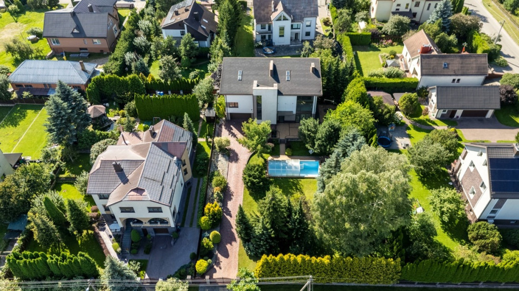 Parduodamas namas Alyvų g., Gineitiškių k., Vilniaus r. sav., 323 m2 ploto, 3 aukštai 17