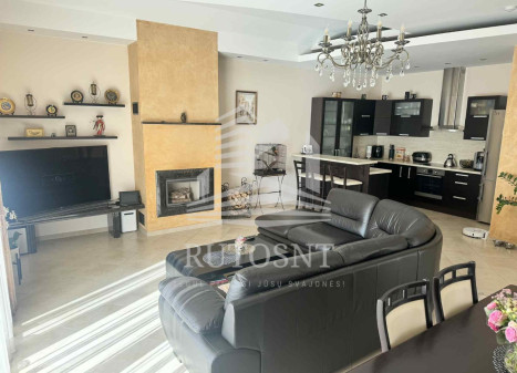 Parduodamas namas Slengių k., Klaipėdos r. sav., 154.68 m² ploto 3 kambariai