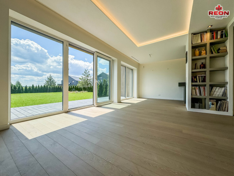 Parduodamas namas Trakų Vokės k., Vilniaus m. sav., 172 m2 ploto, 2 aukštai 3