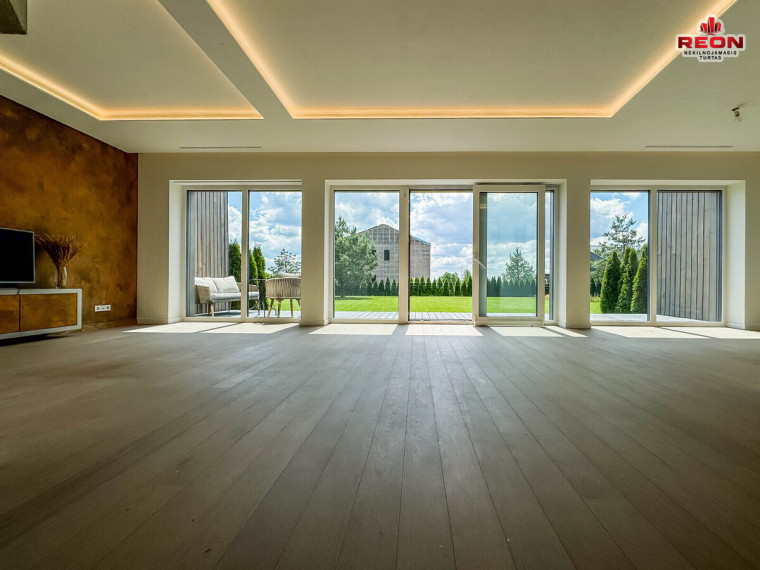 Parduodamas namas Trakų Vokės k., Vilniaus m. sav., 172 m2 ploto, 2 aukštai 4