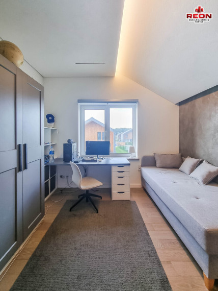 Parduodamas namas Trakų Vokės k., Vilniaus m. sav., 172 m2 ploto, 2 aukštai 10