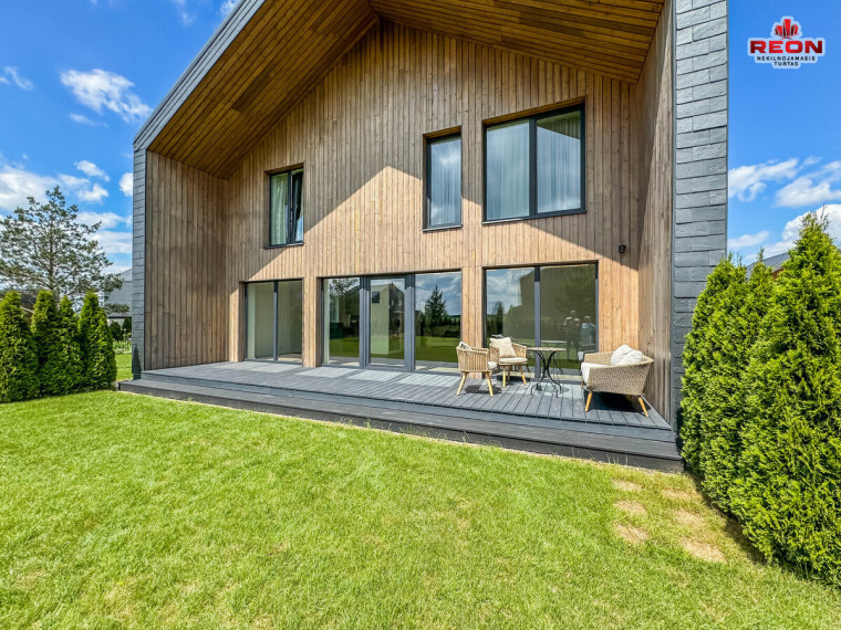 Parduodamas namas Trakų Vokės k., Vilniaus m. sav., 172 m2 ploto, 2 aukštai 21
