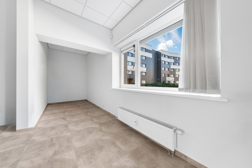 Parduodamos administracinės, kitos paskirties, paslaugų, prekybos, sandėliavimo patalpos Juozo Balčikonio g., Baltupiai, Vilniaus m., Vilniaus m. sav., 123.58 m2 ploto 8