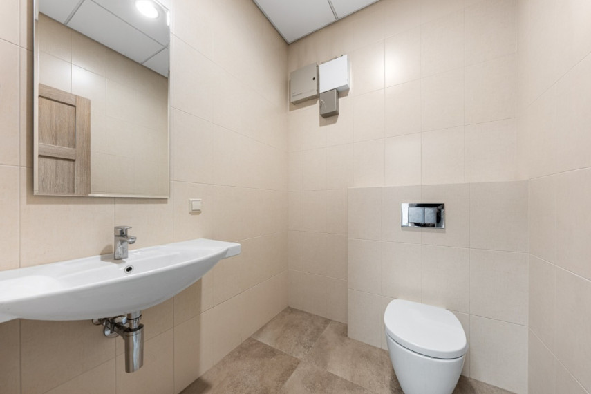 Parduodamos administracinės, kitos paskirties, paslaugų, prekybos, sandėliavimo patalpos Juozo Balčikonio g., Baltupiai, Vilniaus m., Vilniaus m. sav., 123.58 m2 ploto 9