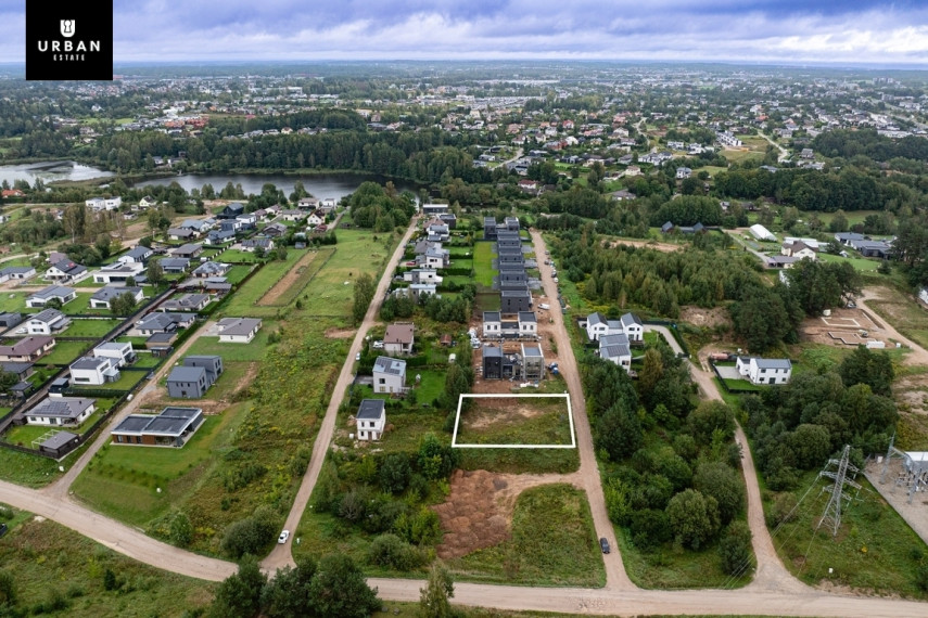Parduodamas sklypas Piliarožių g., Gilužių k., 10.36 a ploto 2