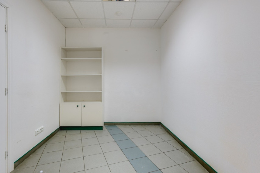 Parduodamos administracinės, gamybinės, kitos paskirties, maitinimo, paslaugų, prekybos patalpos Laisvės g., Mažeikių m., Mažeikių r. sav., 63 m2 ploto 6