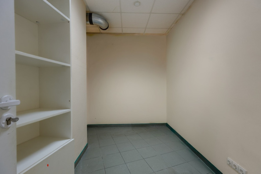 Parduodamos administracinės, gamybinės, kitos paskirties, maitinimo, paslaugų, prekybos patalpos Laisvės g., Mažeikių m., Mažeikių r. sav., 63 m2 ploto 10