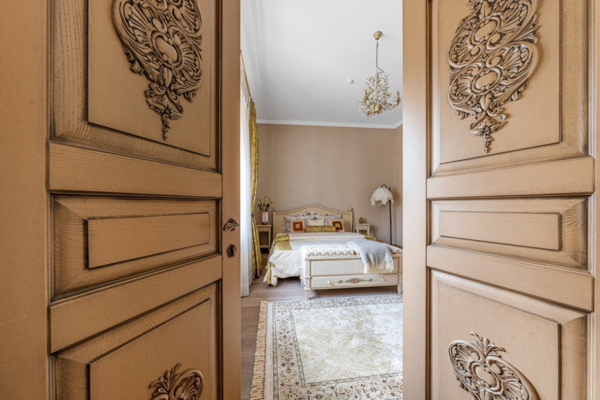 Parduodamas namas Žiemgalių g., Žvėrynas, Vilniaus m., Vilniaus m. sav., 377.82 m2 ploto, 2 aukštai 11
