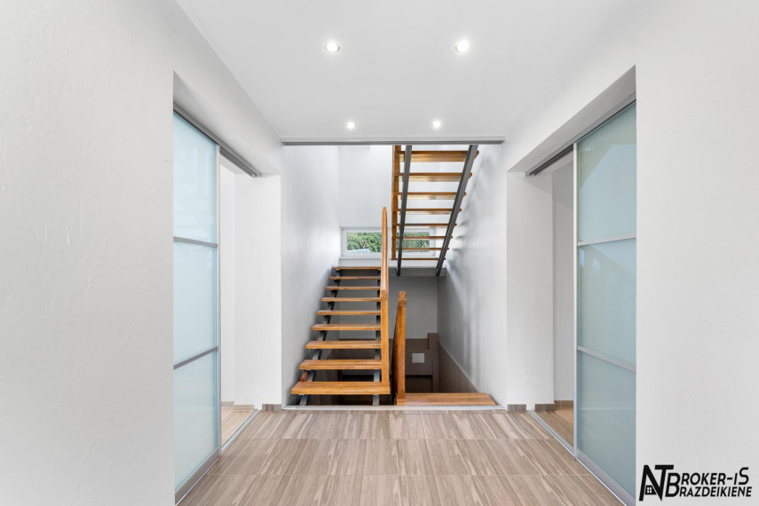 Parduodamos patalpos Piliakalnio g., Šilėnų k., Šiaulių r. sav., 368.41 m² ploto 14