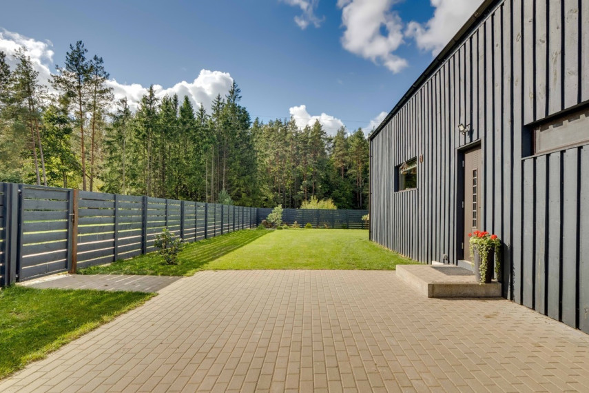 Parduodamas namas Šventosios g., Veprių mstl., Ukmergės r. sav., 82 m2 ploto, 2 aukštai 24