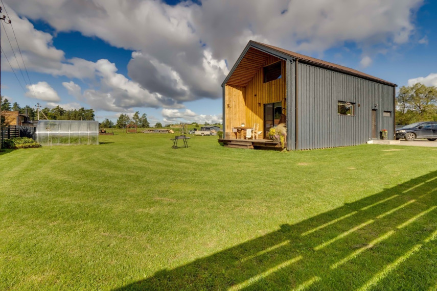 Parduodamas namas Šventosios g., Veprių mstl., Ukmergės r. sav., 82 m2 ploto, 2 aukštai 25