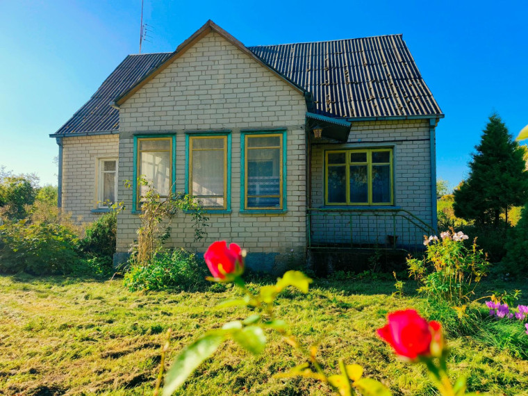 Parduodamas namas Lakštingalų g., Liaušių k., Ukmergės r. sav., 136.00 m² ploto 6 kambariai 3