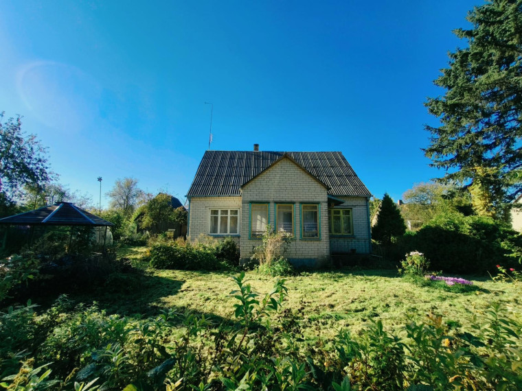 Parduodamas namas Lakštingalų g., Liaušių k., Ukmergės r. sav., 136.00 m² ploto 6 kambariai 4