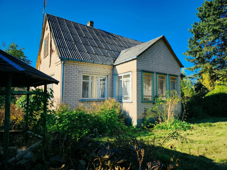 Parduodamas namas Lakštingalų g., Liaušių k., Ukmergės r. sav., 136.00 m² ploto 6 kambariai 5