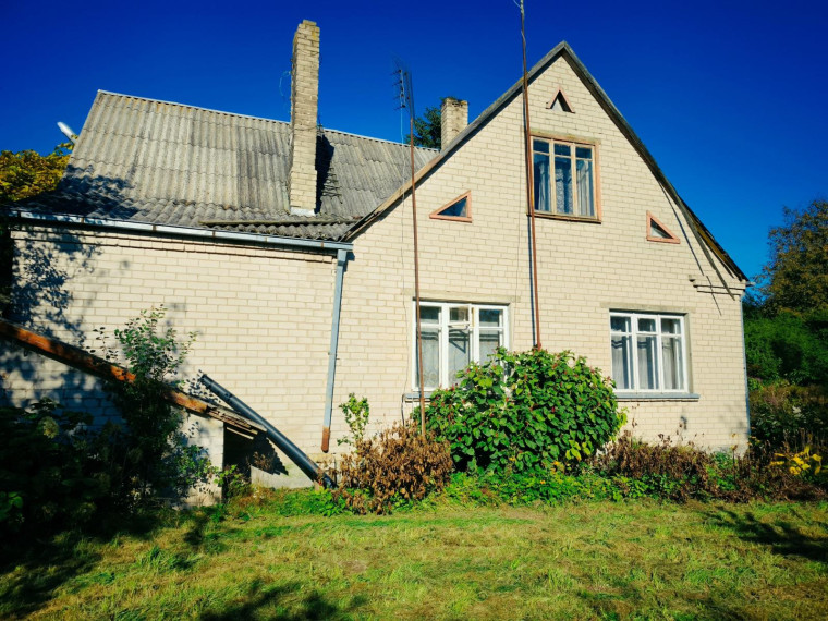 Parduodamas namas Lakštingalų g., Liaušių k., Ukmergės r. sav., 136.00 m² ploto 6 kambariai 6