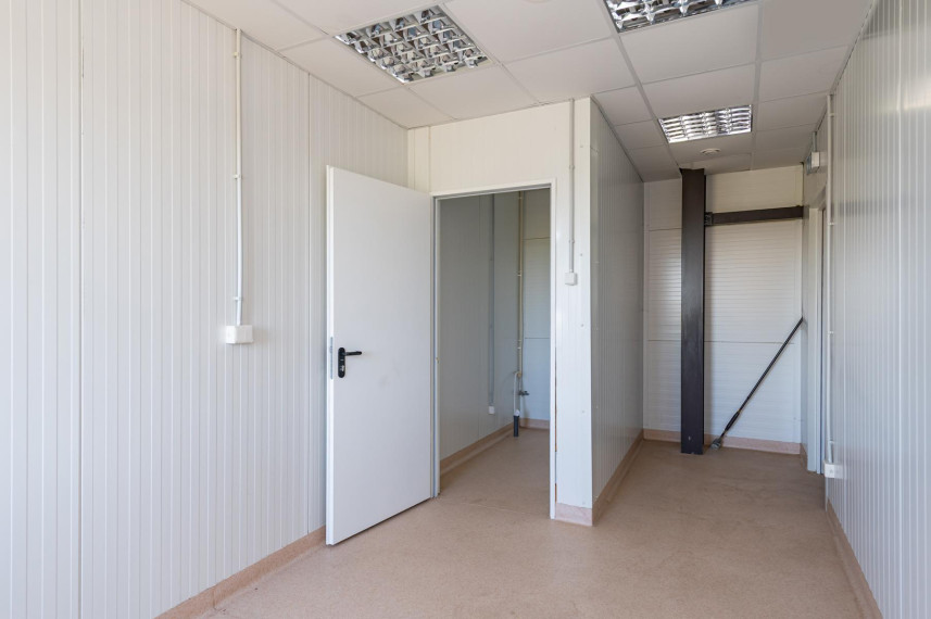 Parduodamos patalpos Pramonės g., Gabšių k., Raseinių r. sav., 1200.00 m² ploto 13