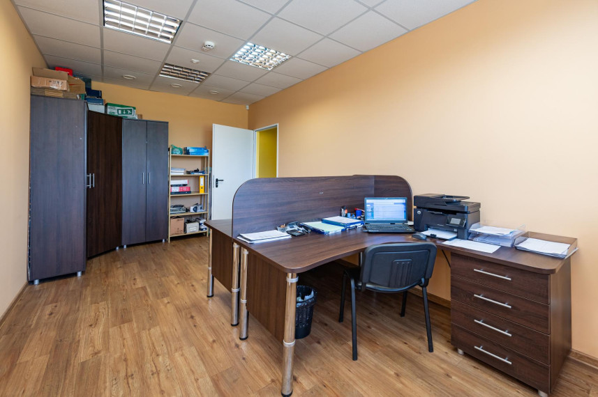 Parduodamos patalpos Pramonės g., Gabšių k., Raseinių r. sav., 1200.00 m² ploto 29