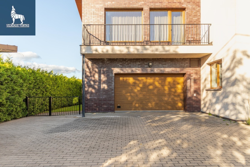 Parduodamas namas Juozo Kamarausko g., Tarandė, Vilniaus m., Vilniaus m. sav., 280 m2 ploto, 2 aukštai 28