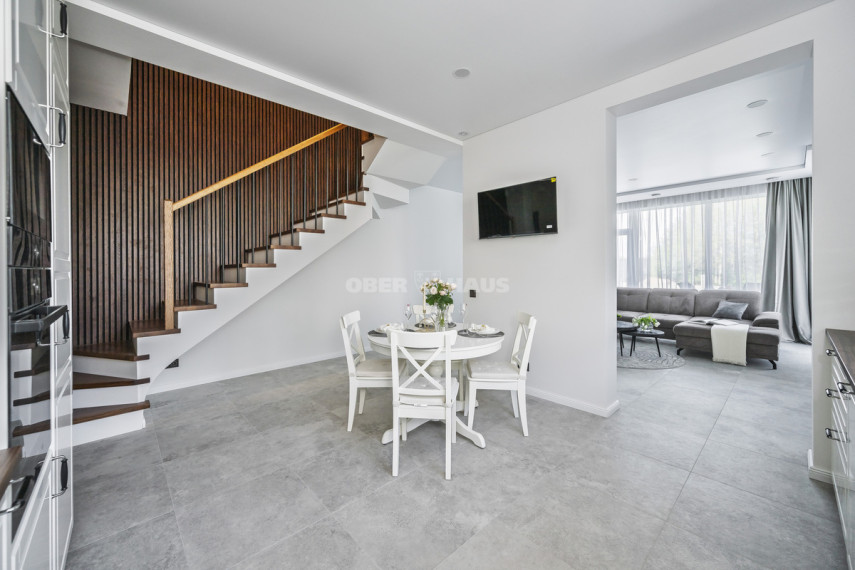Nuomojamas namas Žaliakalnio g., Naujoji Vilnia, Vilniaus m., Vilniaus m. sav., 140 m2 ploto, 2 aukštai 2