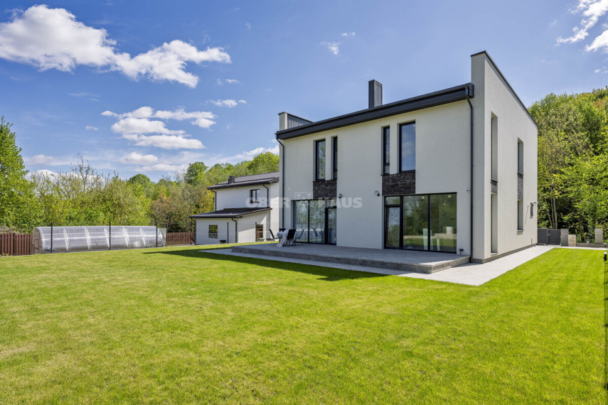 Nuomojamas namas Žaliakalnio g., Naujoji Vilnia, Vilniaus m., Vilniaus m. sav., 140 m2 ploto, 2 aukštai 29