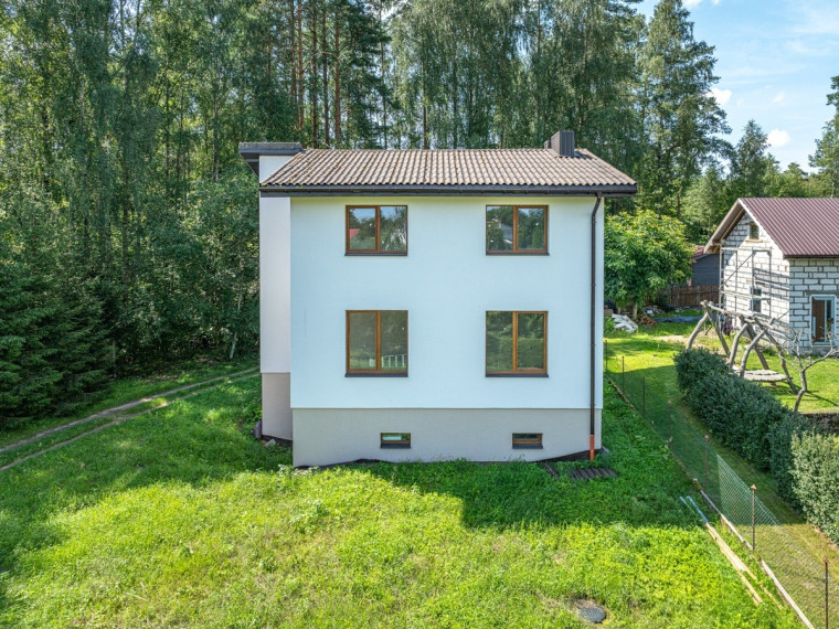 Parduodamas namas Pavasario 1-oji g., Bratoniškių k., Vilniaus r. sav., 193.57 m2 ploto, 2 aukštai 7