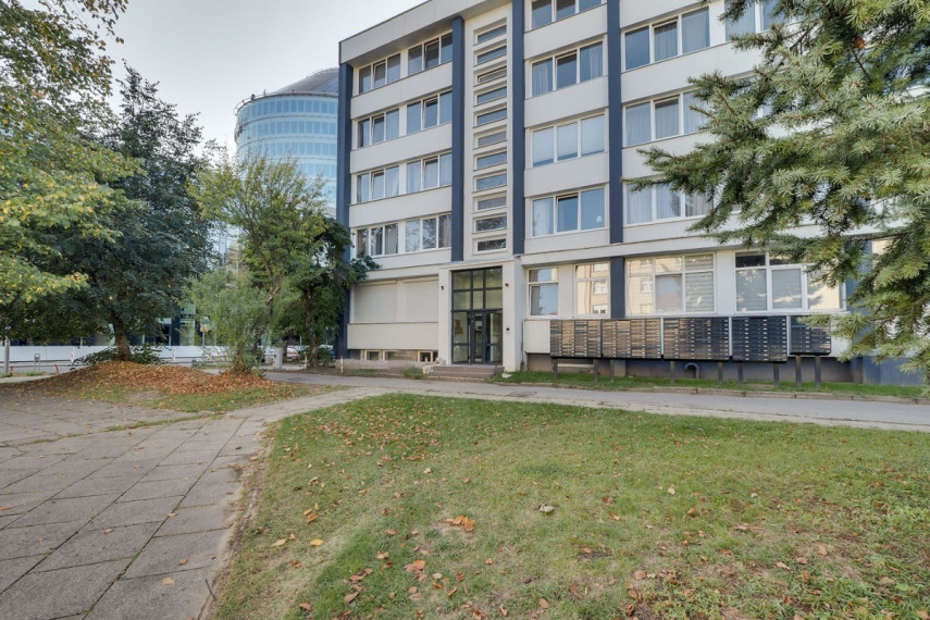 Nuomojamas butas Studentų g., Žvėrynas, Vilniaus m., Vilniaus m. sav., 18 m2 ploto, 1 kambariai 17