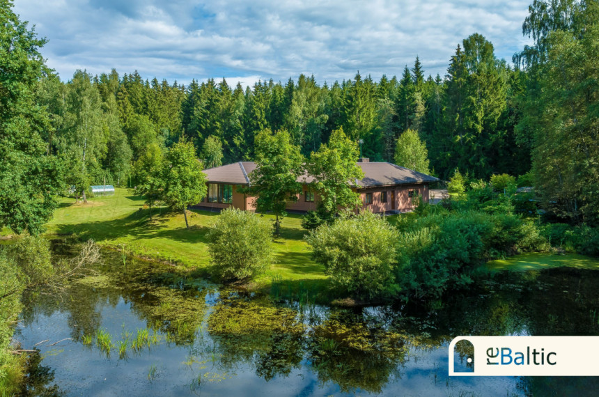 Parduodamas namas Šilo g., Riešės k., Vilniaus r. sav., 241 m2 ploto, 1 aukštai 5
