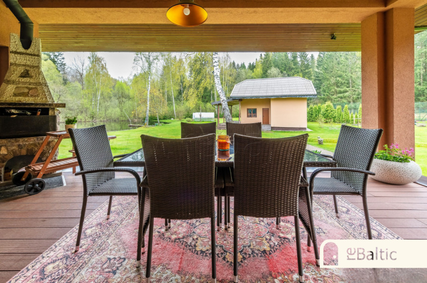 Parduodamas namas Šilo g., Riešės k., Vilniaus r. sav., 241 m2 ploto, 1 aukštai 16