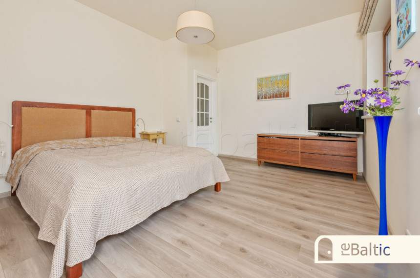 Parduodamas namas Šilo g., Riešės k., Vilniaus r. sav., 241 m2 ploto, 1 aukštai 23