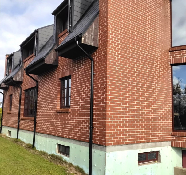 Parduodamas namas Zeigių k., Klaipėdos r. sav., 290 m2 ploto, 2 aukštai 2
