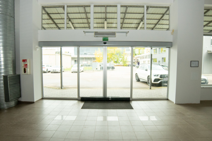 Nuomojamos paslaugų, prekybos, sandėliavimo patalpos Pramonės pr., Dainava, Kauno m., Kauno m. sav., 370 m2 ploto 2