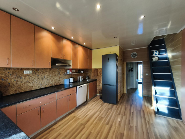 Parduodamas namas Aukštaičių g., Kuktiškių mstl., Utenos r. sav., 142.00 m² ploto 6 kambariai 10
