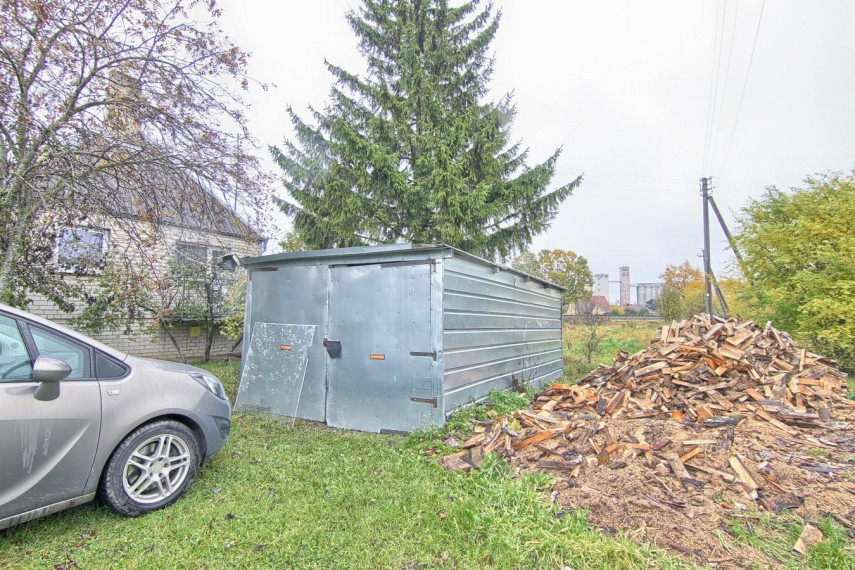 Parduodamas namas Lazdynų tak., Joniškio m., Joniškio r. sav., 82.13 m² ploto 2 kambariai 28