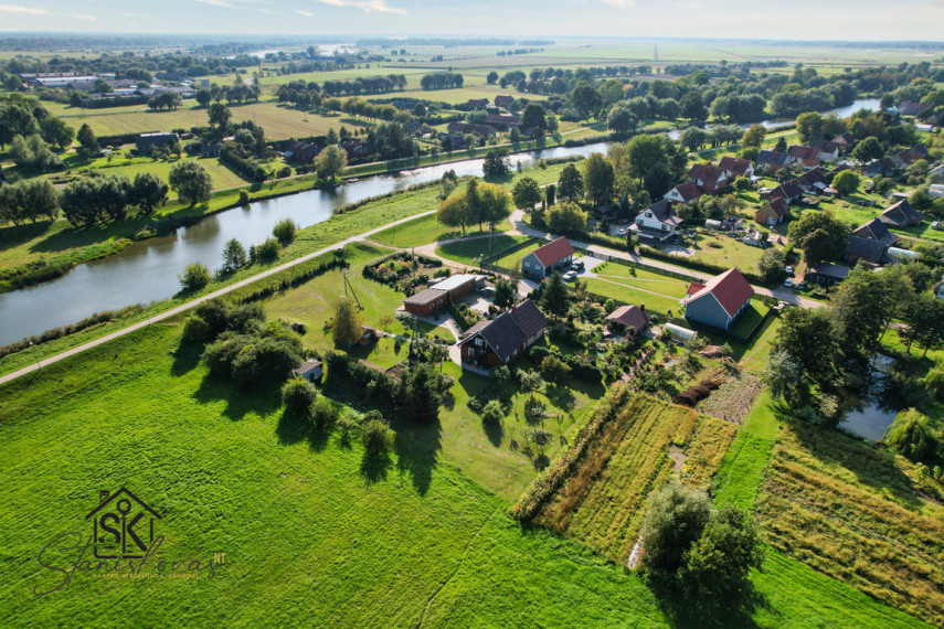 RUSNĖS MIESTELYJE PARDUODAMA NAMO DALIS SU 28.18 ARŲ ŽEMĖS SKLYPU 21