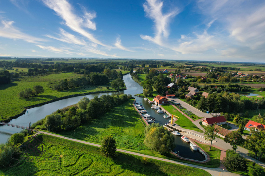 RUSNĖS MIESTELYJE PARDUODAMA NAMO DALIS SU 28.18 ARŲ ŽEMĖS SKLYPU 31