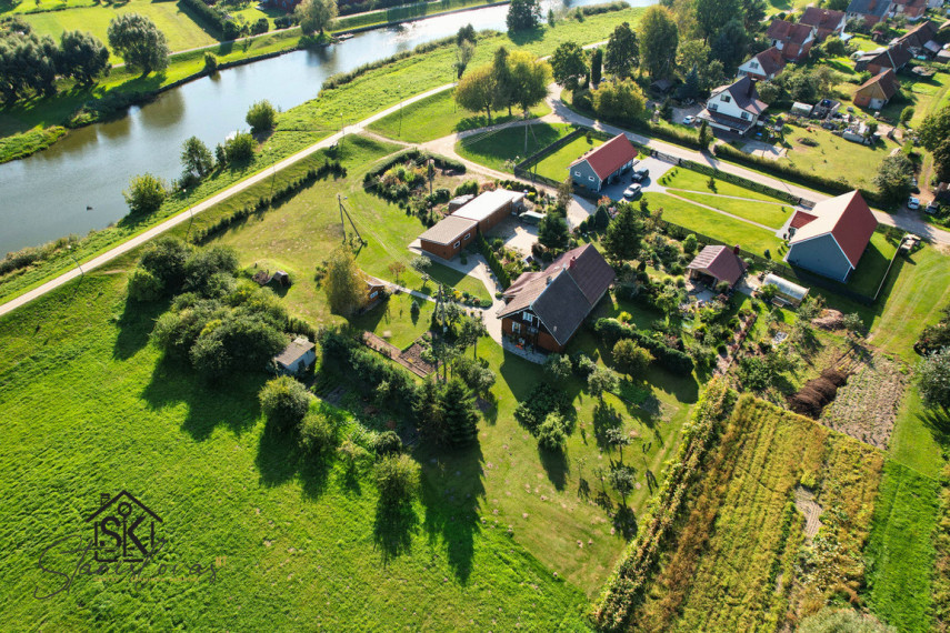 RUSNĖS MIESTELYJE PARDUODAMA NAMO DALIS SU 28.18 ARŲ ŽEMĖS SKLYPU 40