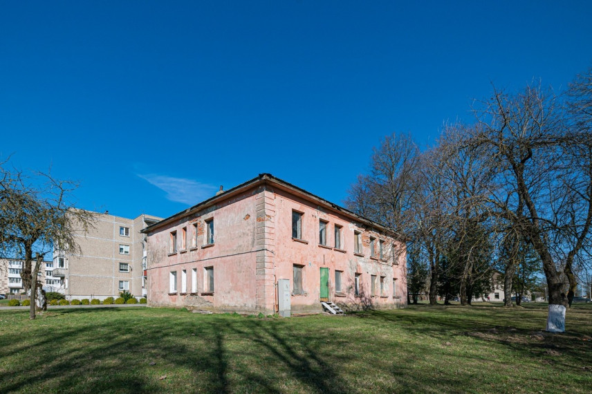 Parduodamas namas K. Jauniaus g., Kvėdarnos mstl., Šilalės r. sav., 418.42 m2 ploto 3