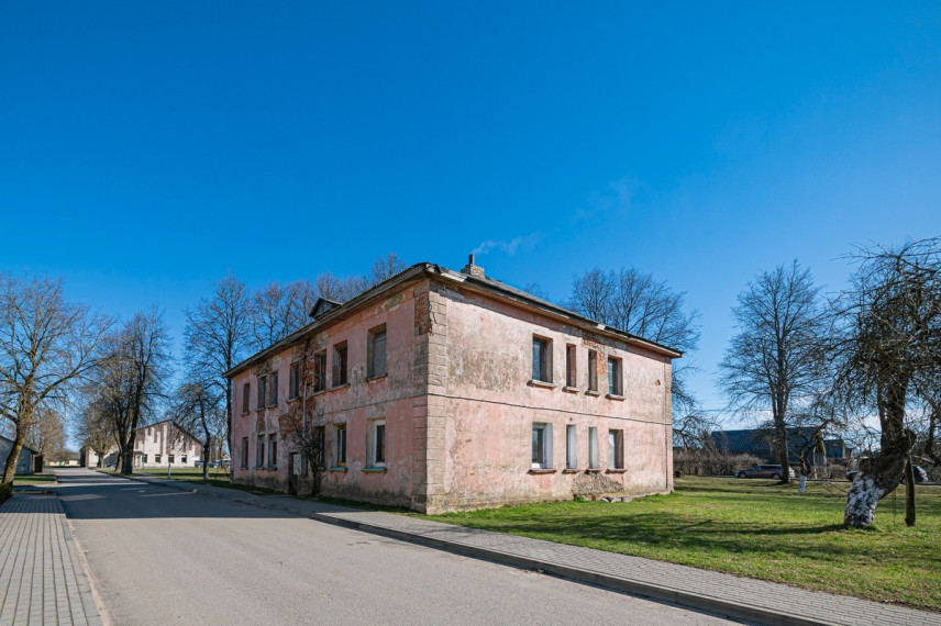Parduodamas namas K. Jauniaus g., Kvėdarnos mstl., Šilalės r. sav., 418.42 m2 ploto 4