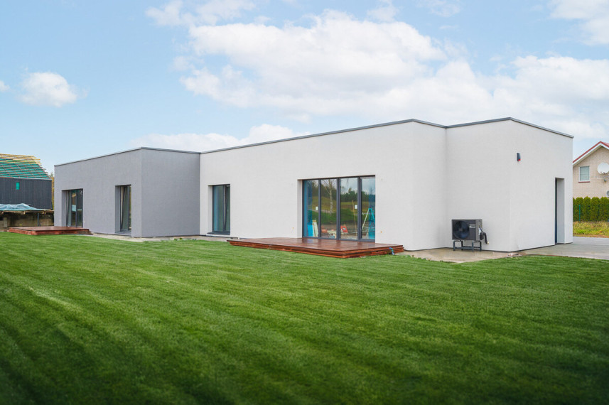 Parduodamas namas Geležinkelio g., Bezdonių k., Vilniaus r. sav., 122 m2 ploto, 1 aukštai 20
