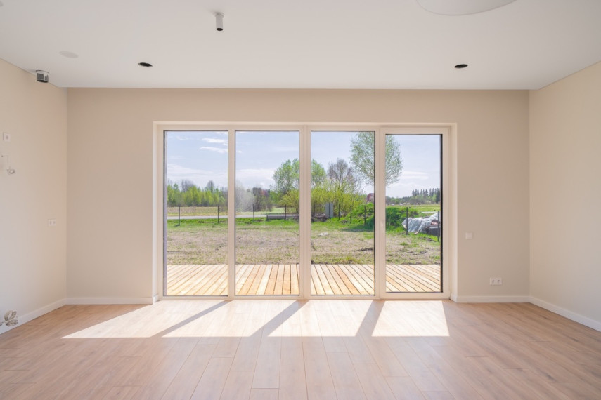 Parduodamas namas Geležinkelio g., Bezdonių k., Vilniaus r. sav., 122 m2 ploto, 1 aukštai 9