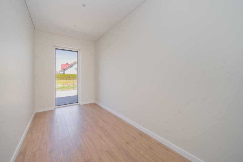 Parduodamas namas Geležinkelio g., Bezdonių k., Vilniaus r. sav., 122 m2 ploto, 1 aukštai 13