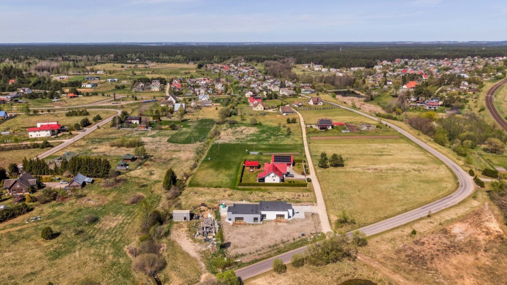 Parduodamas namas Geležinkelio g., Bezdonių k., Vilniaus r. sav., 122 m2 ploto, 1 aukštai 18